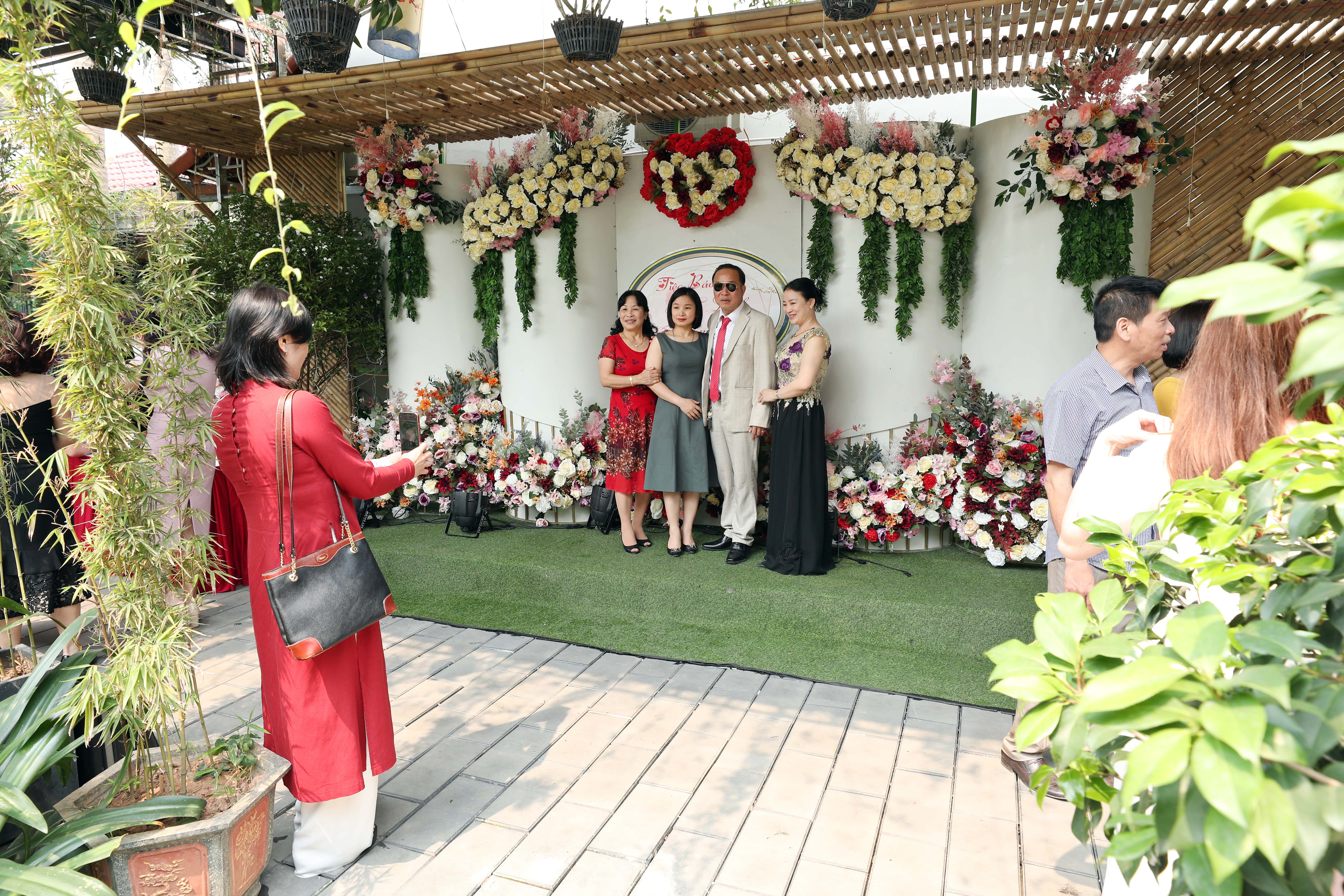 Làng du lịch sinh thái Sen Hồ - địa điểm du lịch nhất định phải ghé thử một lần khi tới Hưng Yên