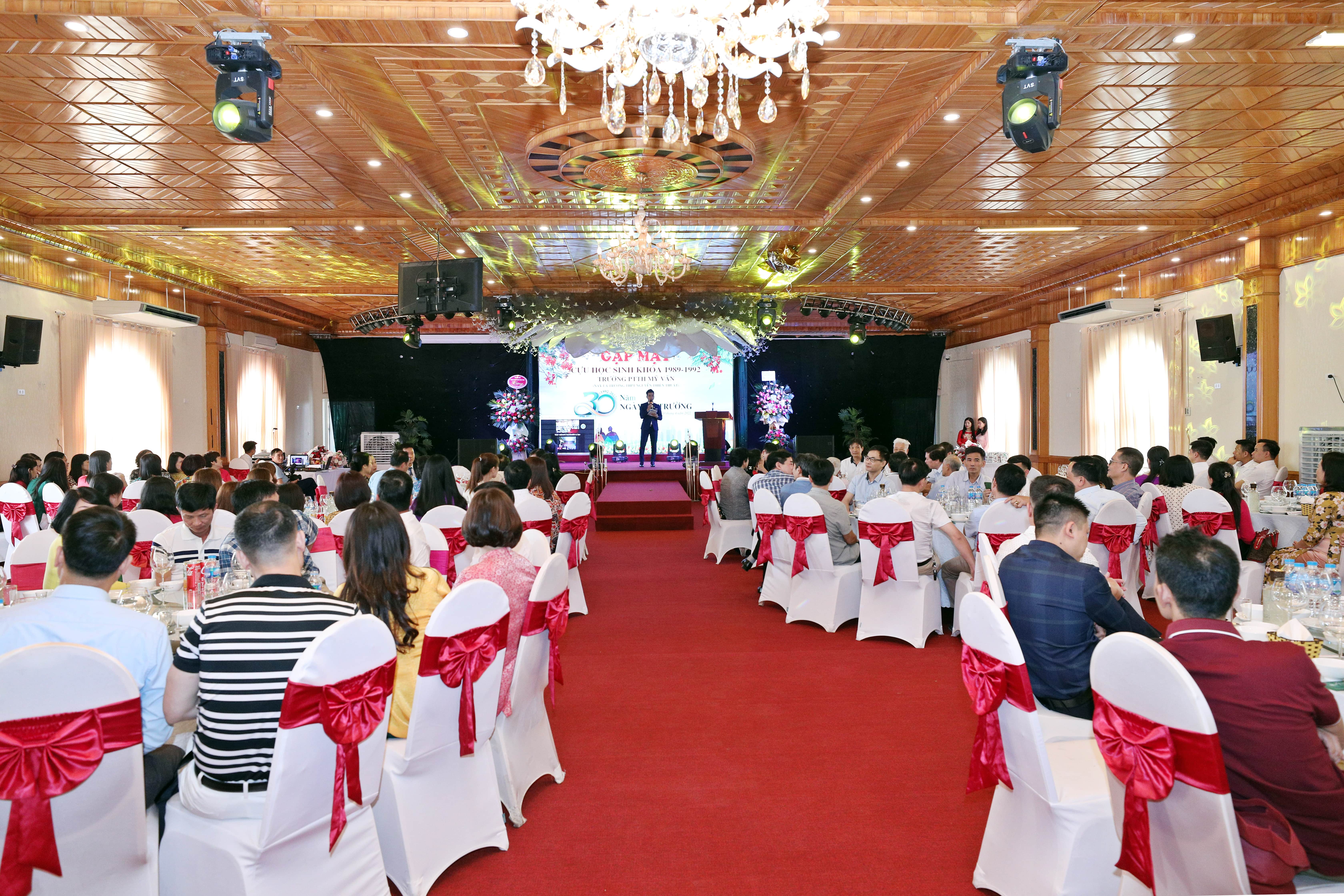 Làng du lịch sinh thái Sen Hồ - địa điểm du lịch nhất định phải ghé thử một lần khi tới Hưng Yên